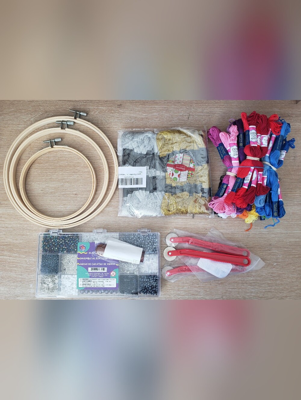 Beginner Embroidery Kit ✨ 3 Hoops, 25 Needles & Colorful Threads Bundle